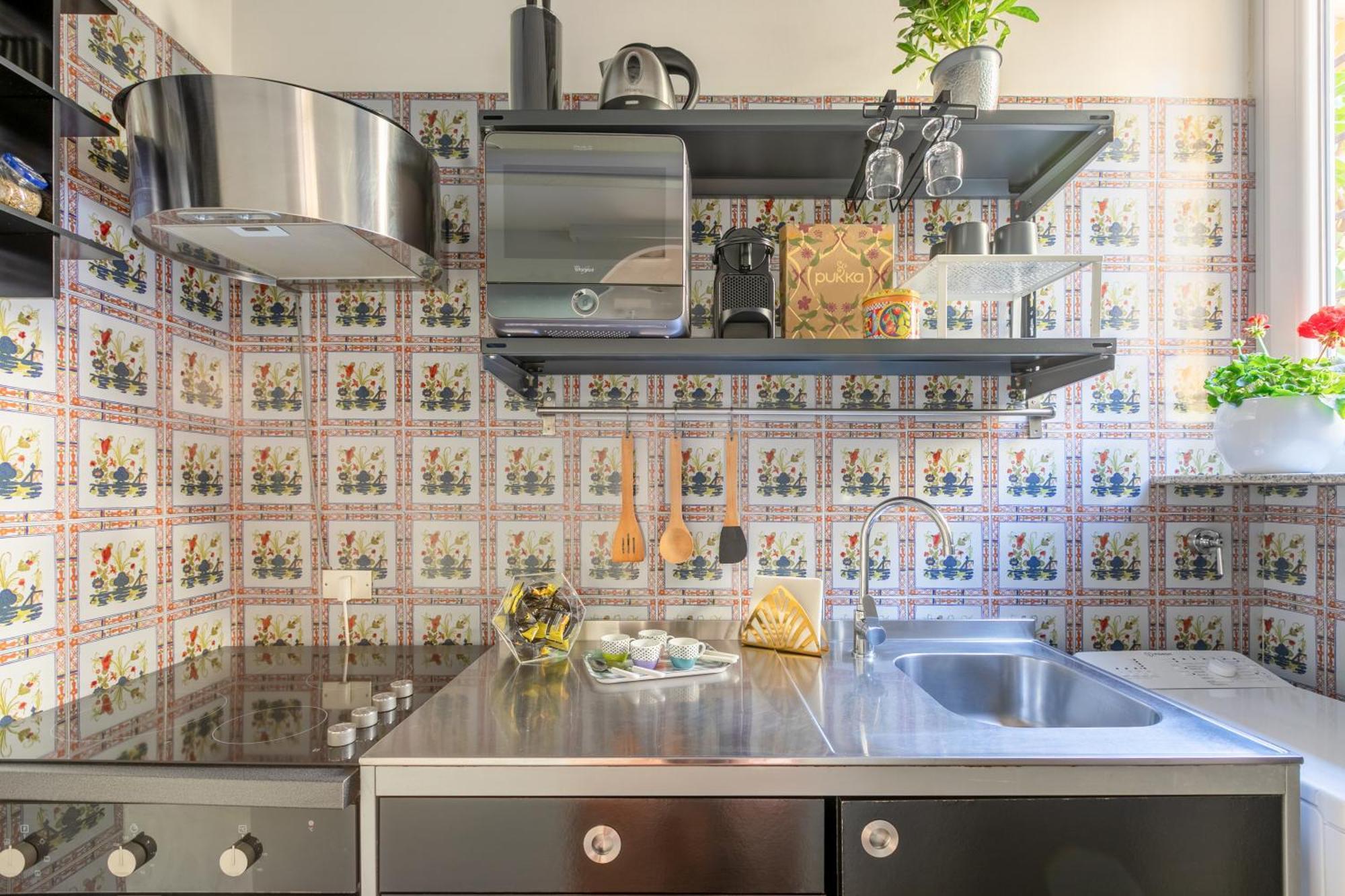 Quiet Trevi Fountain Apartment With Patio And Backyard Roma Eksteriør bilde